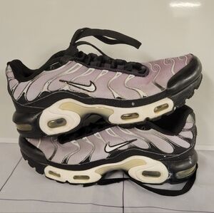 Nike Air Max Plus TN Black Grey Tuned Air Women’s Size 8/6.5Y